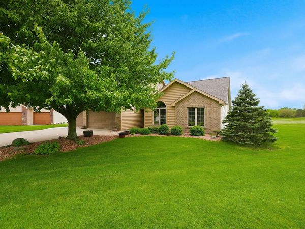 15205 Wild Meadow Place, Leo, IN 46765