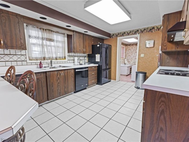 10 Sarah Boulevard, Toronto, OH 43964 Photo 5