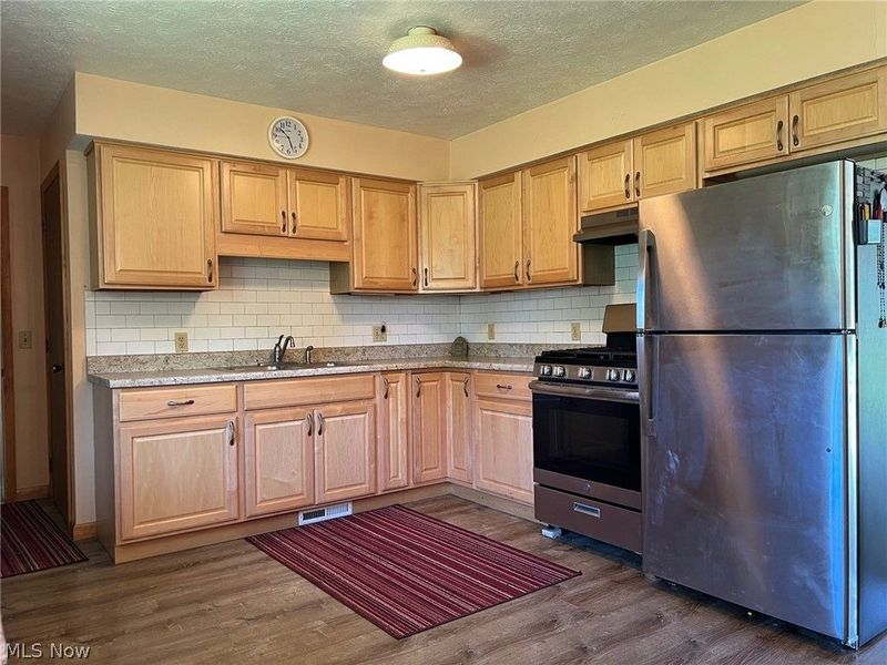 1018 Foxmoor Lane, Ashland, OH 44805 Photo 2