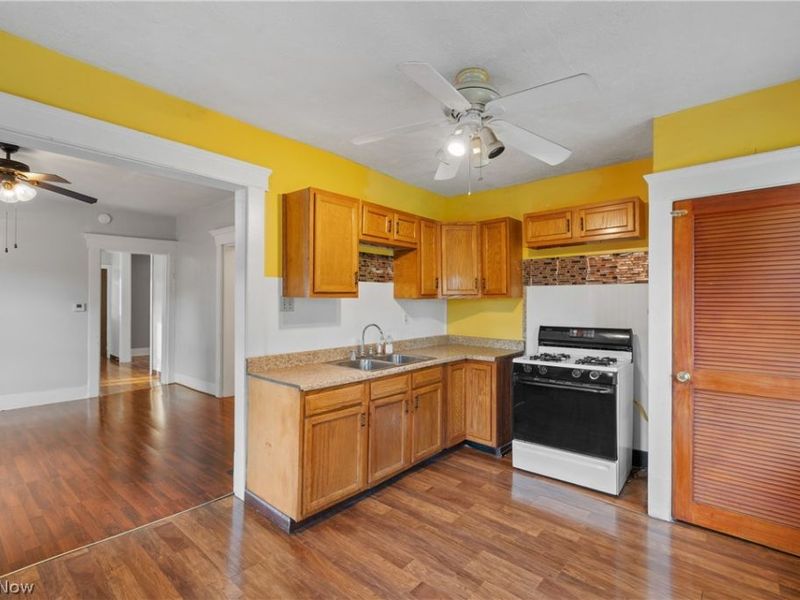 2329 Winfield Way NE, Canton, OH 44705 Photo 15