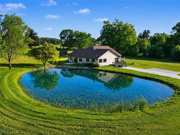 8099 W Western Reserve Road , Canfield, OH 44406