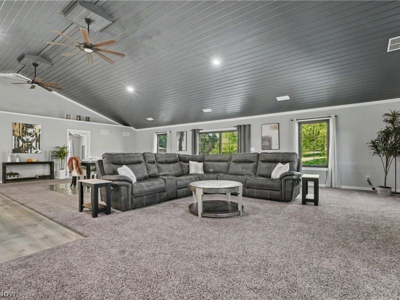 8099 W Western Reserve Road, Canfield, OH 44406 Photo 14