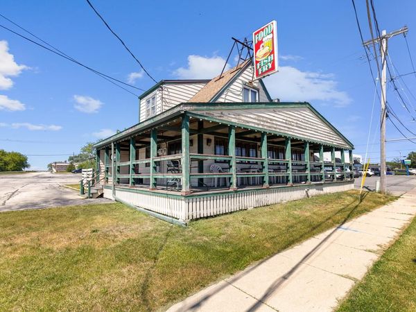 2234 E Layton AVENUE, Saint Francis, WI 53235