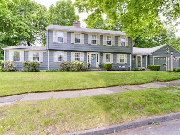 5 Algonquin Rd, Worcester, MA 01609