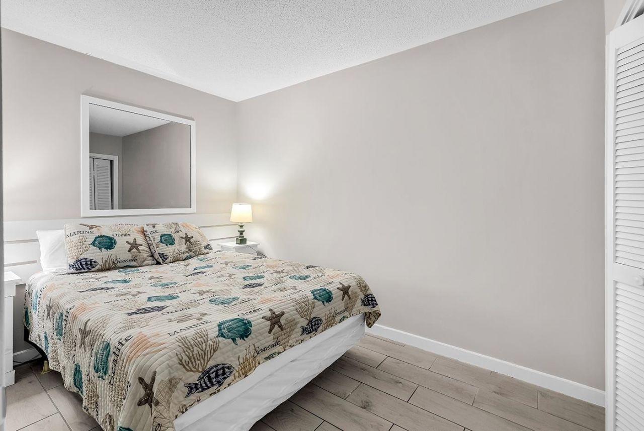 5905 South Kings Hwy.  Photo 5