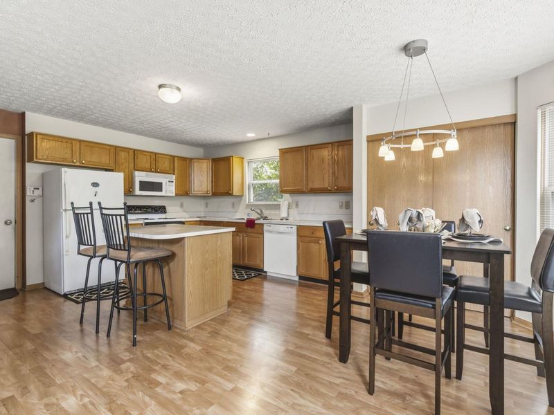2269 Brookbank Drive , Grove City, OH 43123 Photo 11
