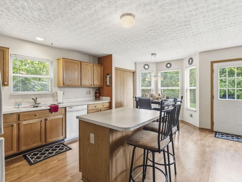 2269 Brookbank Drive , Grove City, OH 43123 Photo 13