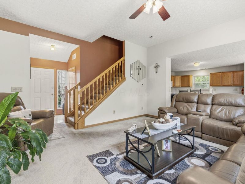 2269 Brookbank Drive , Grove City, OH 43123 Photo 8