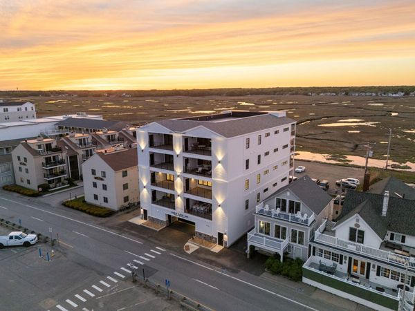 465 Ocean Boulevard, Unit 301, Hampton, NH 03842