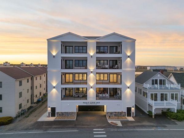 465 Ocean Boulevard, Unit 301, Hampton, NH 03842