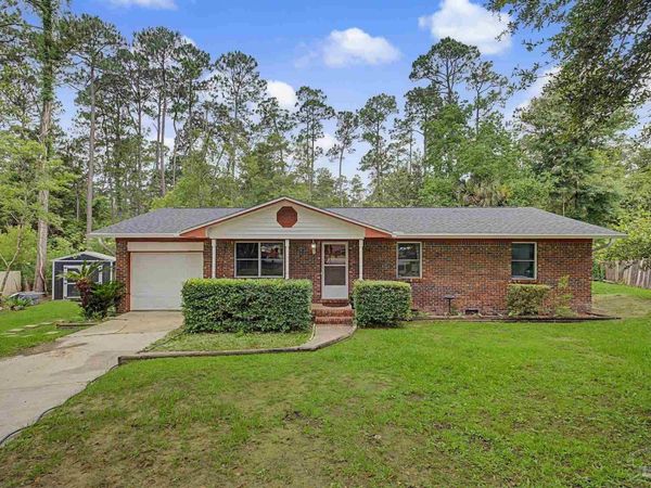 1862 Nestle Dr, Pensacola, FL 32534