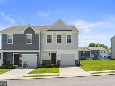 380 LOCUST RUN DRIVE, YORK, PA 17404