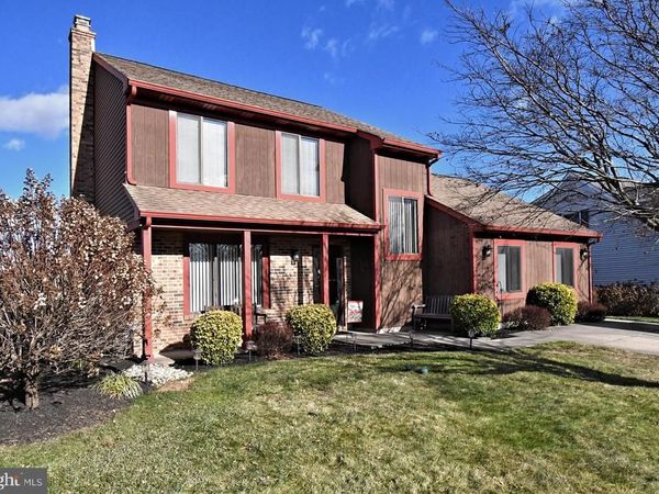 633 KESTON DRIVE , FAIRLESS HILLS, PA 19030