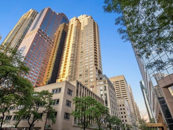 118 E Erie Street , Unit 32G, Chicago, IL 60611