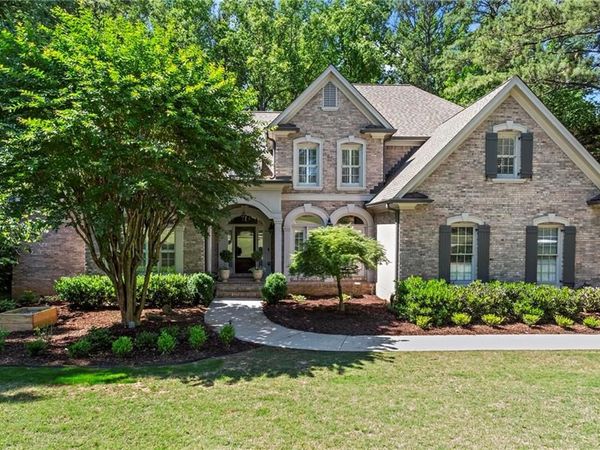711 Hallbrook Court, Alpharetta, GA 30004