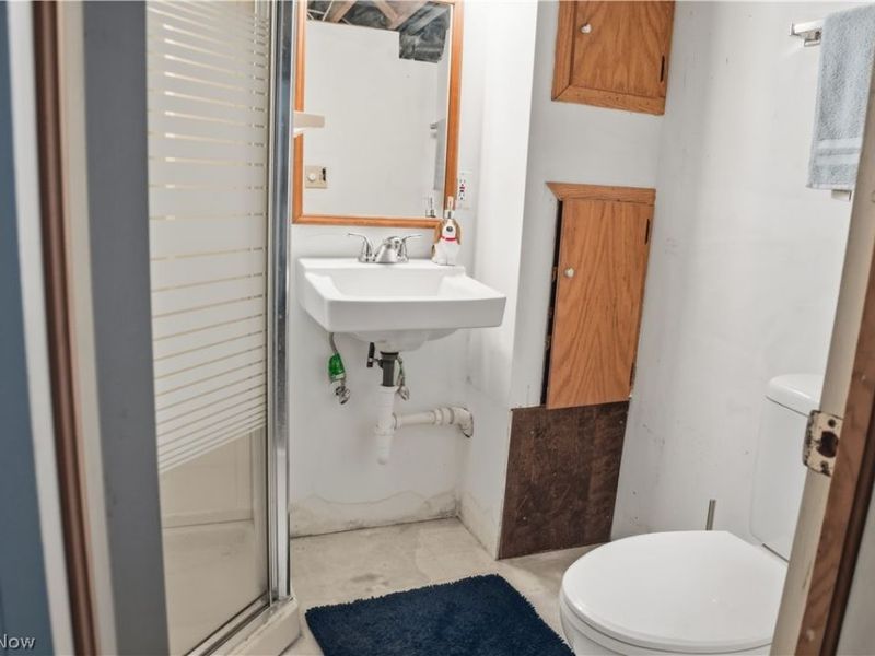8225 Kenyon Drive SE, Warren, OH 44484 Photo 25