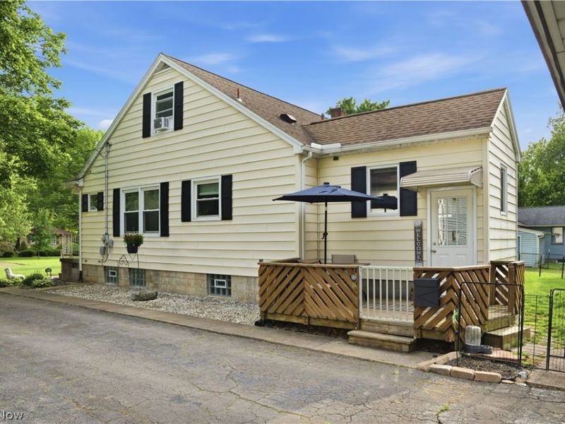 8225 Kenyon Drive SE, Warren, OH 44484 Photo 27