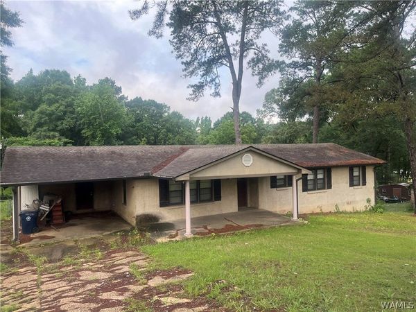 1405 Union Chapel Road , Northport, AL 35473