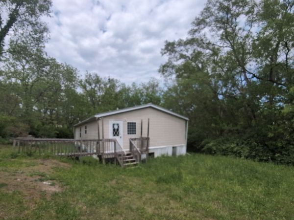106 W Morton Street, Lucas, IA 50151