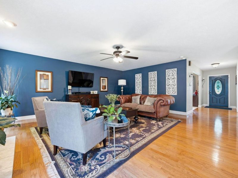 172 Leasure Drive, Pickerington, OH 43147 Photo 16