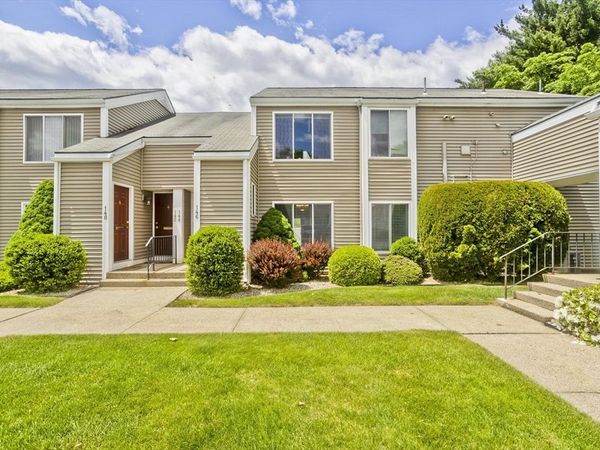 144 Nassau Dr, Unit 144, Springfield, MA 01129