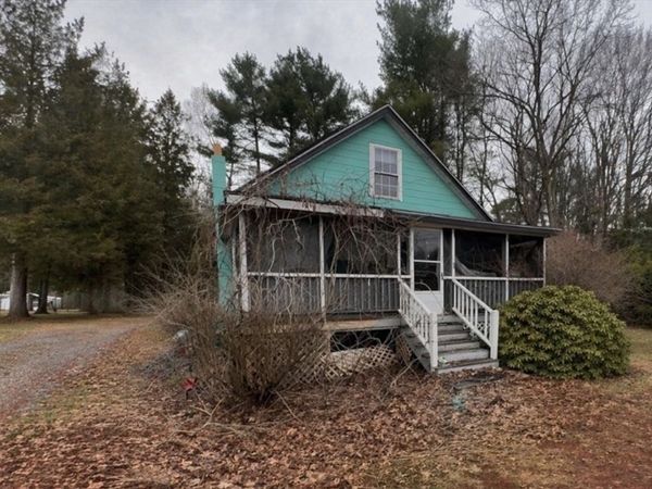 151 Dedham St, Wrentham, MA 02093