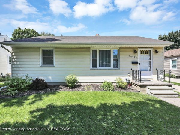 422 Rosadell Avenue, Lansing, MI 48910