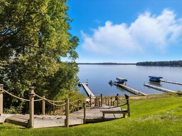 10781 Dahl Avenue, Chisago City, MN 55013