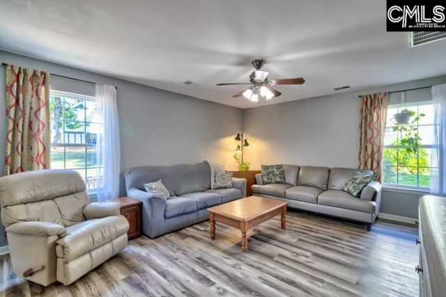 209 Eagle Pointe Drive  Photo 16