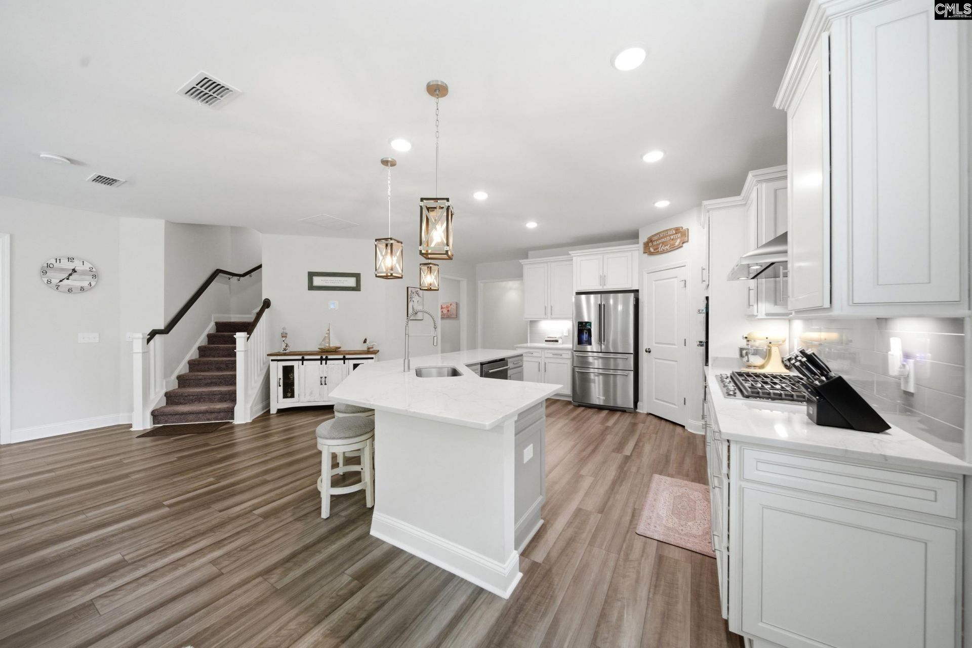 655 Carters Grove Lane  Photo 8