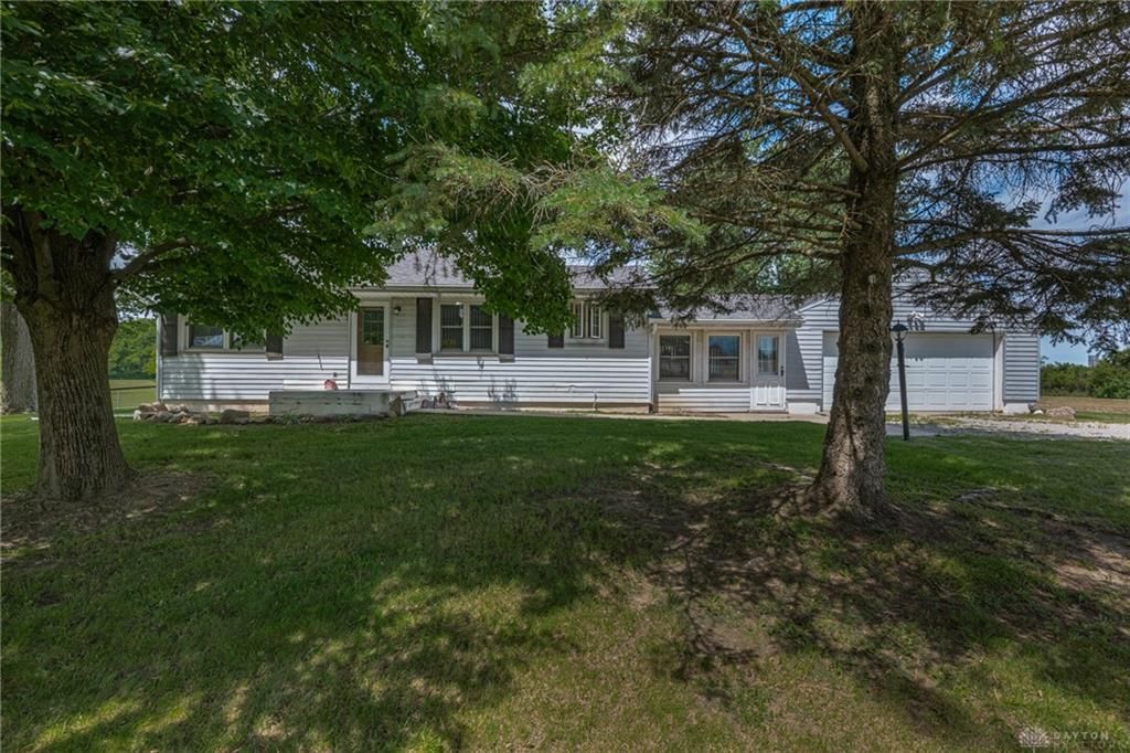 7673 Brookville Phillipsburg Road, Clay Township, OH 45309 Main Photo