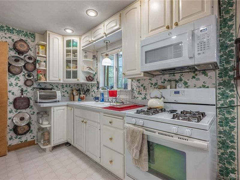 7673 Brookville Phillipsburg Road, Clay Township, OH 45309 Photo 10
