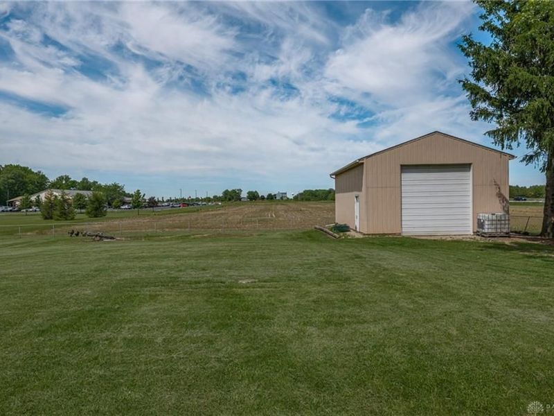 7673 Brookville Phillipsburg Road, Clay Township, OH 45309 Photo 27