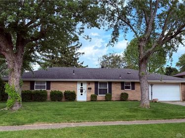 6820 Rushleigh Road, Englewood, OH 45322