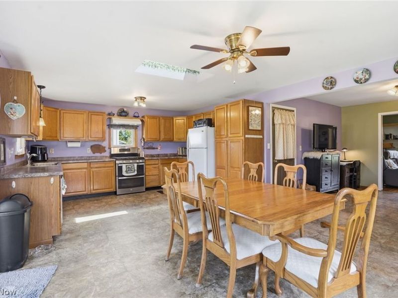 262 W 4th Street , Frazeysburg, OH 43822 Photo 12
