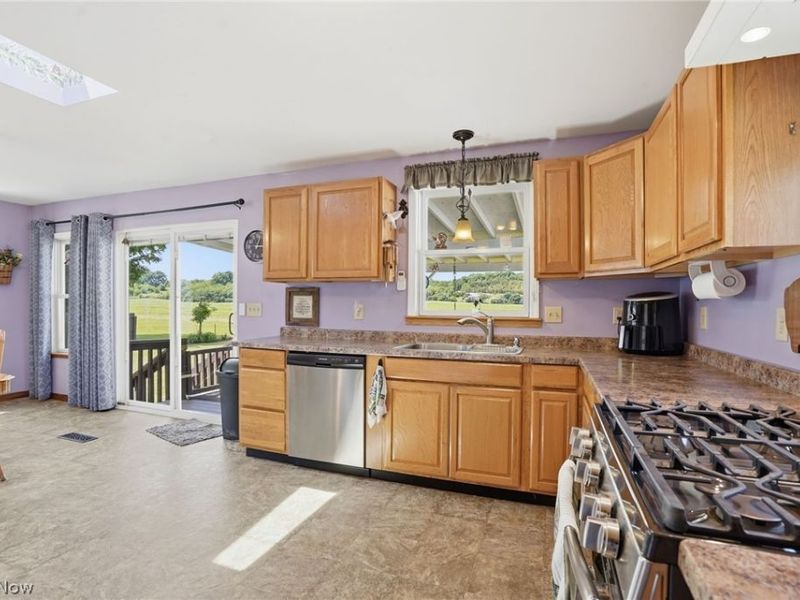262 W 4th Street , Frazeysburg, OH 43822 Photo 17