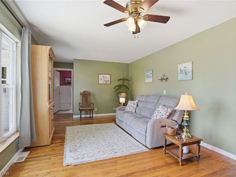 262 W 4th Street , Frazeysburg, OH 43822 Photo 6