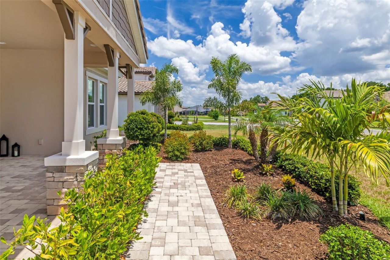 1843 Cattle Baron Court, Lithia, FL 33547 Photo