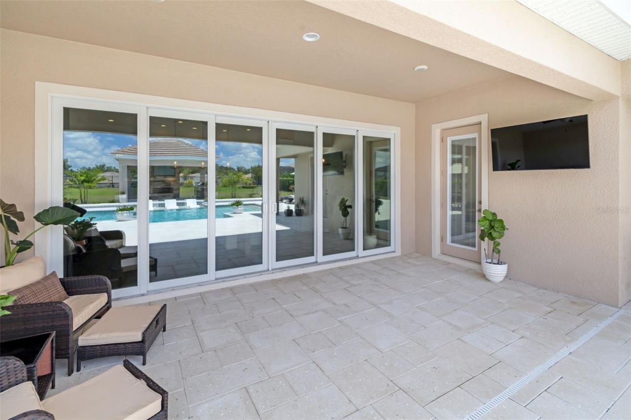 1843 Cattle Baron Court, Lithia, FL 33547 Photo