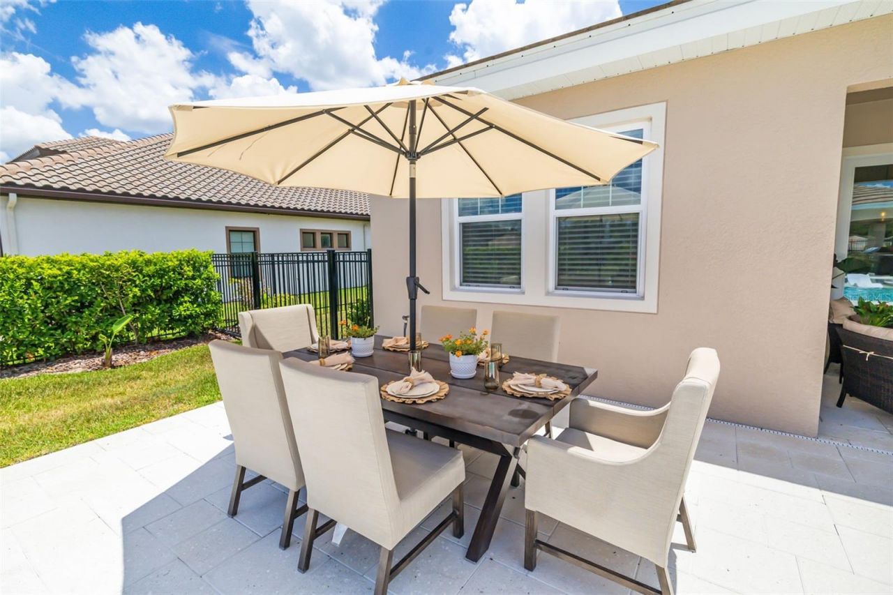 1843 Cattle Baron Court, Lithia, FL 33547 Photo