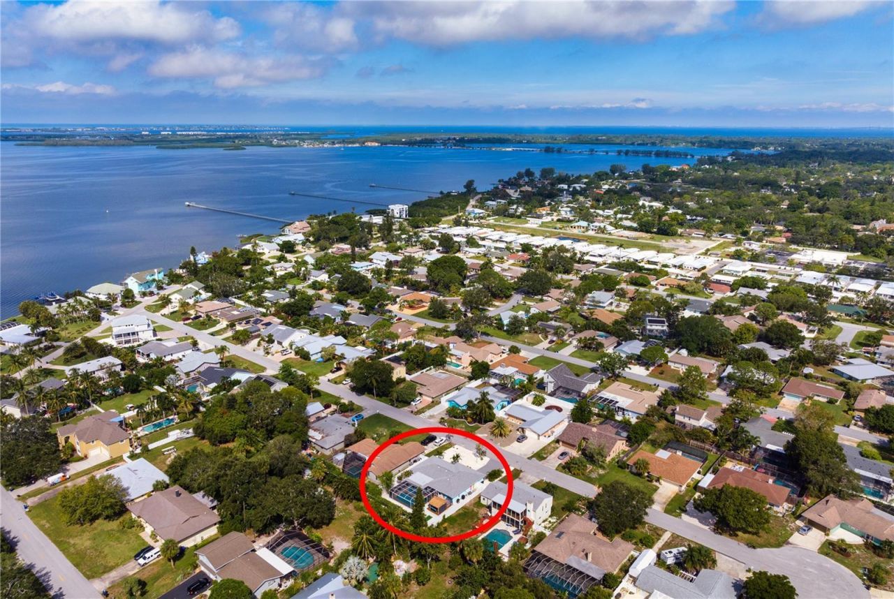7719 25th Avenue W, Bradenton, FL 34209 Photo