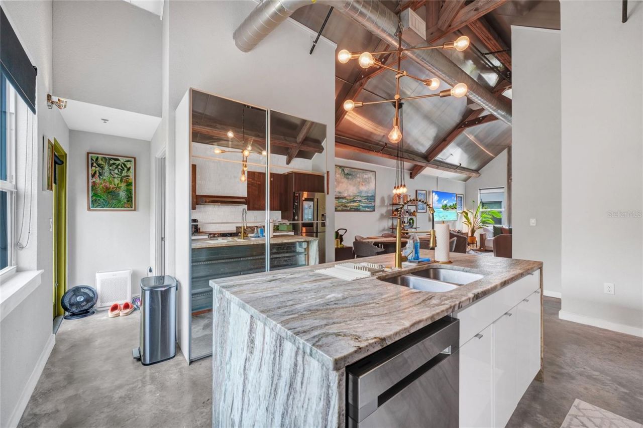 1607 Woodward Street, Unit 11, Orlando, FL 32803 Photo