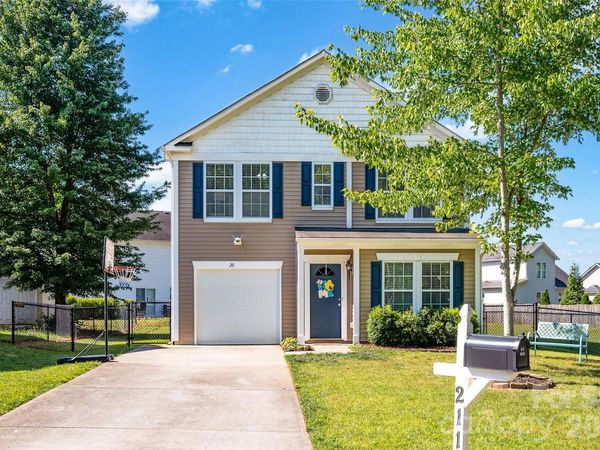 211 Wolf Creek Lane , Statesville, NC 28625