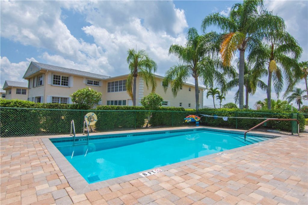 740 Lake Orchid Circle, Unit 104, Vero Beach, FL 32962 Photo