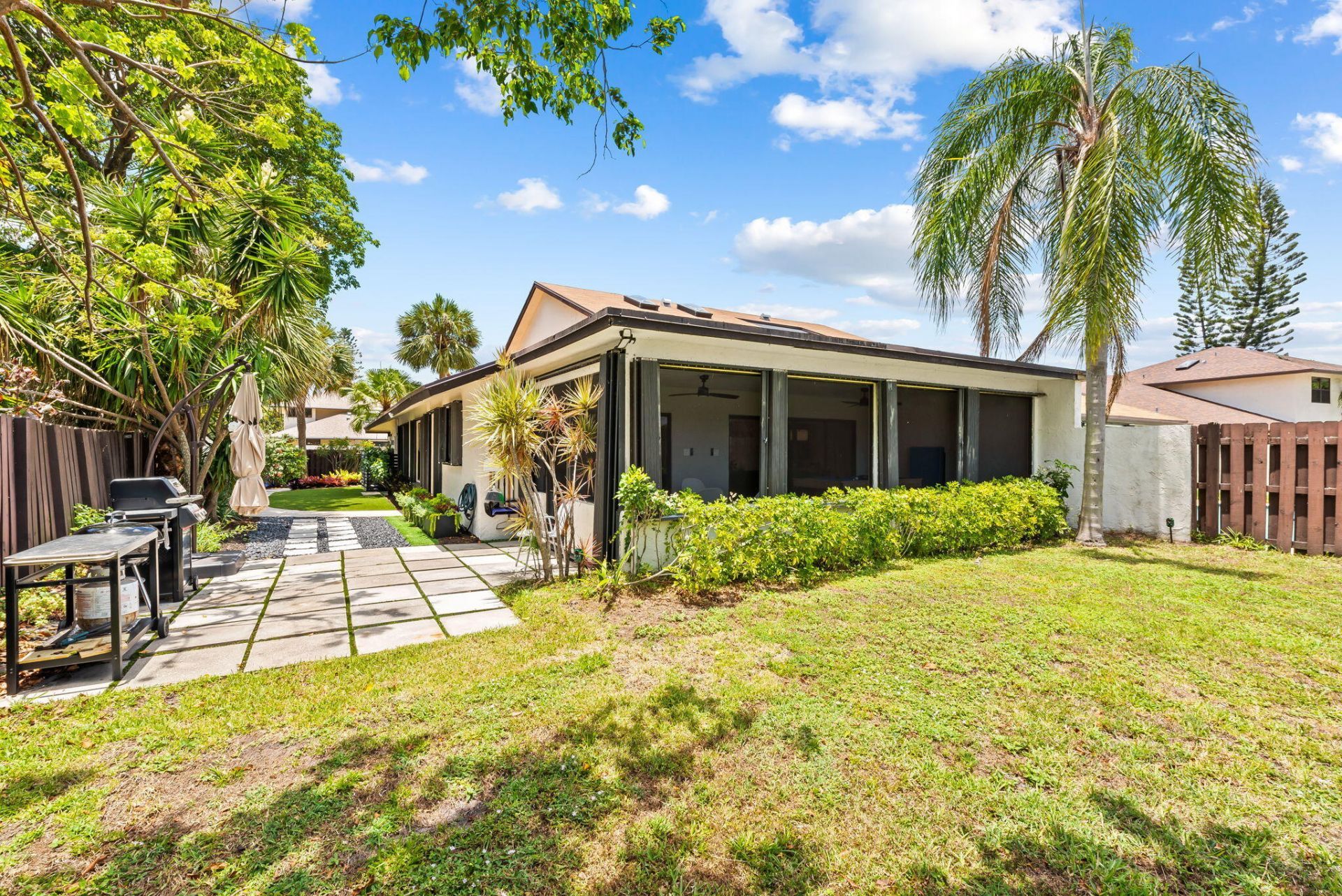 305 SW 28th Avenue, Delray Beach, FL 33445 Photo