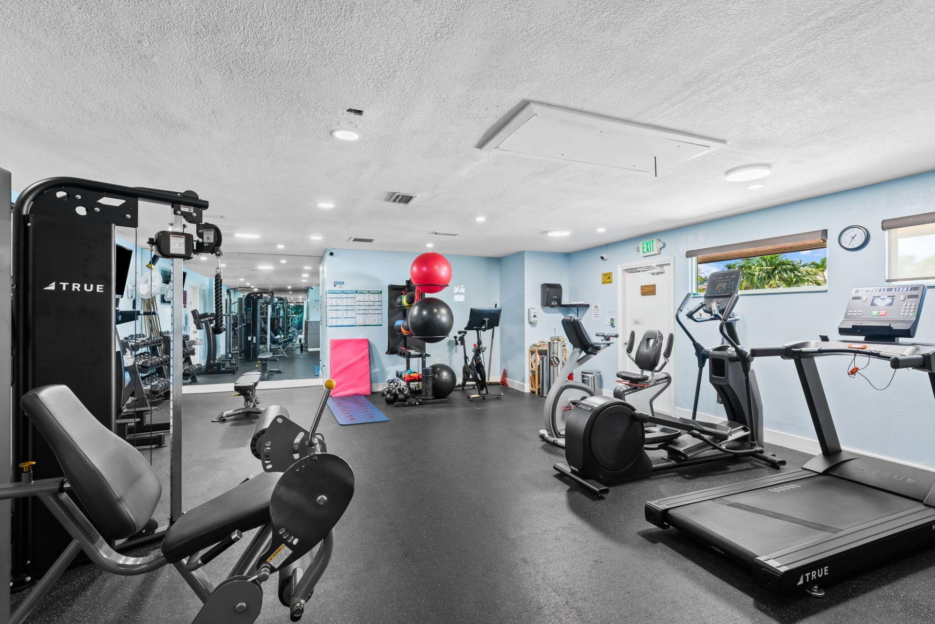 305 SW 28th Avenue, Delray Beach, FL 33445 Photo