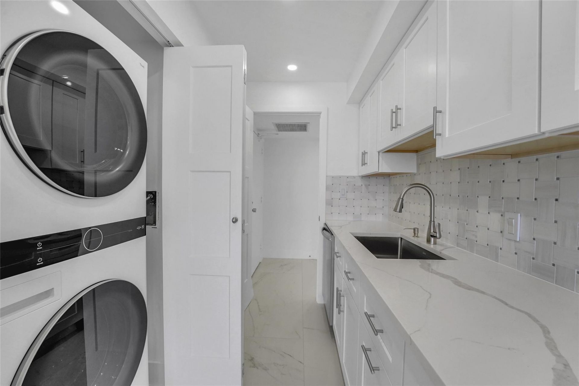 3900 Galt Ocean Drive, Unit 511, Fort Lauderdale, FL 33308 Photo