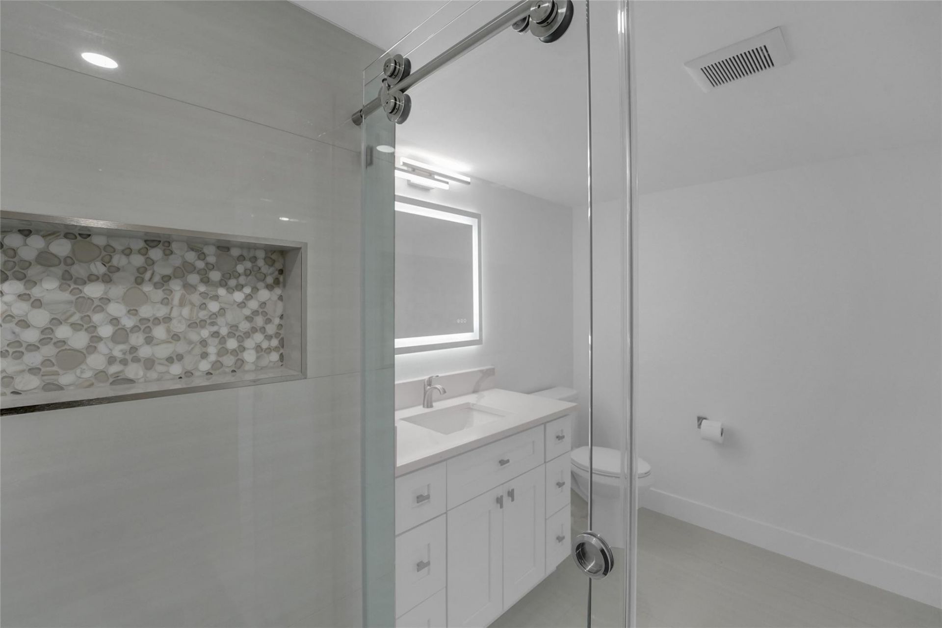3900 Galt Ocean Drive, Unit 511, Fort Lauderdale, FL 33308 Photo