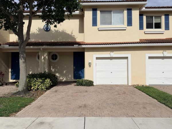2789 S Evergreen Circle, Boynton Beach, FL 33426
