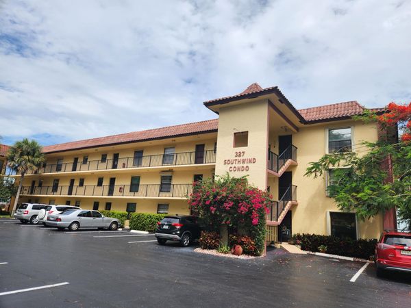 327 Southwind Drive, Unit 304, North Palm Beach, FL 33408